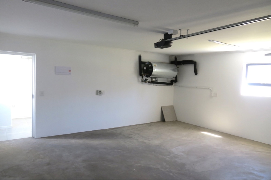 3 Bedroom Property for Sale in Golden Mile Western Cape
